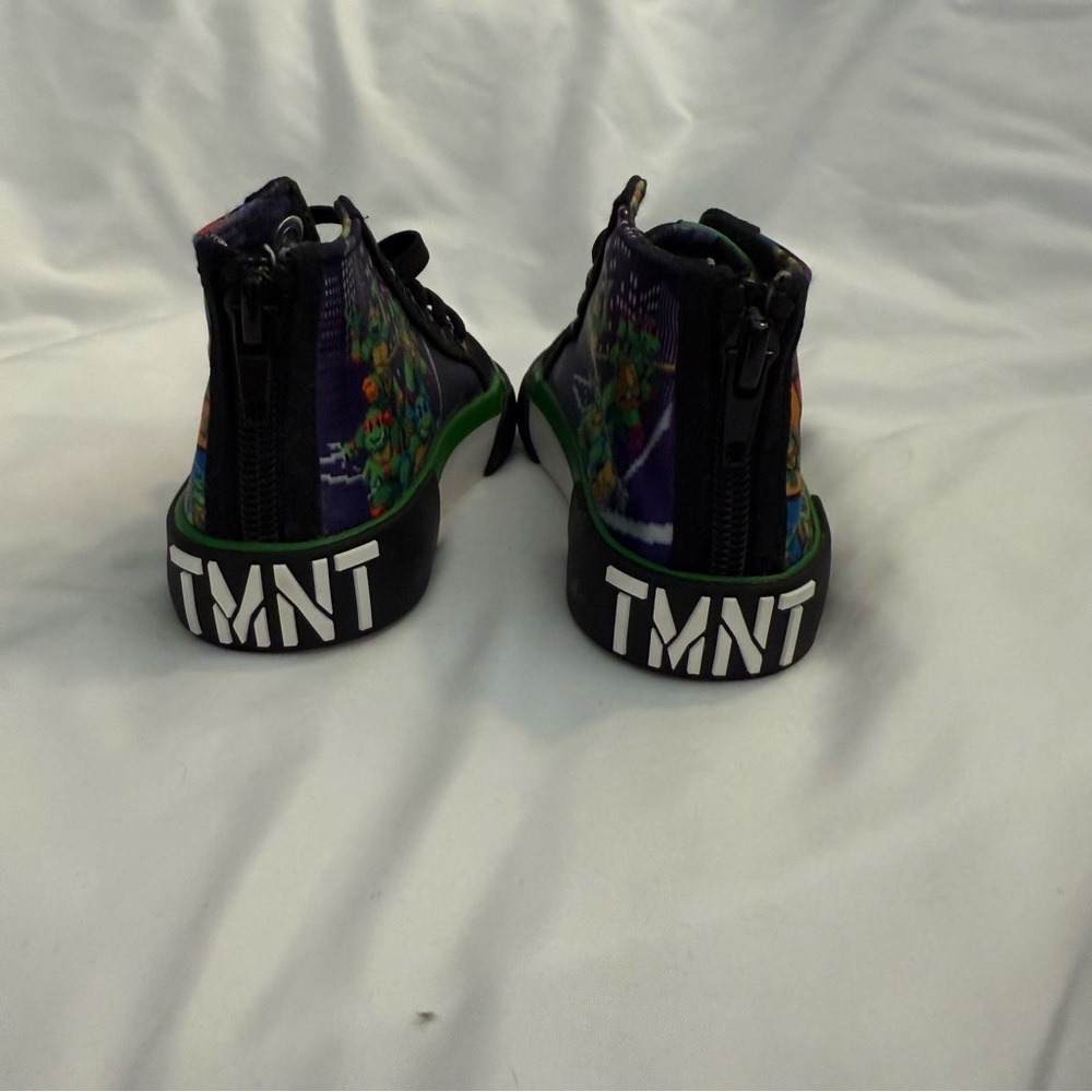 Like New Ground Up Teenage Mutant Ninja Turtles Pixel Art High Top Sneakers - Picture 3 of 8